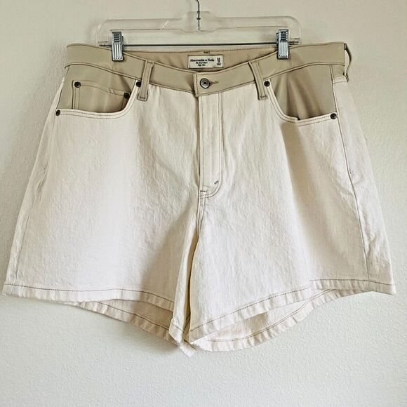 Abercrombie Fitch High Rise Shorts Women's Size 34/18 Ivory and Faux Leather - Picture 2 of 13